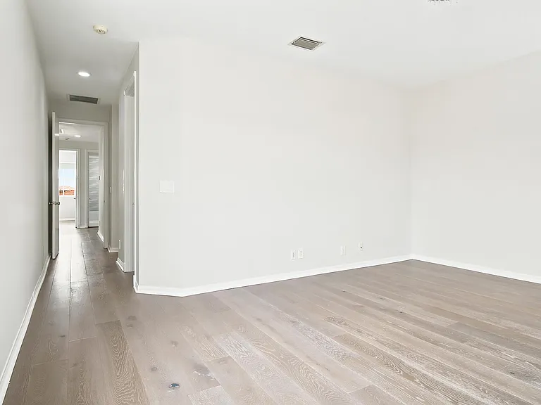 207 Isle Verde Way — Photo 43
