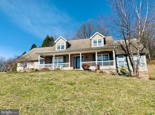 24 Gill Rd, Mohnton, PA 19540