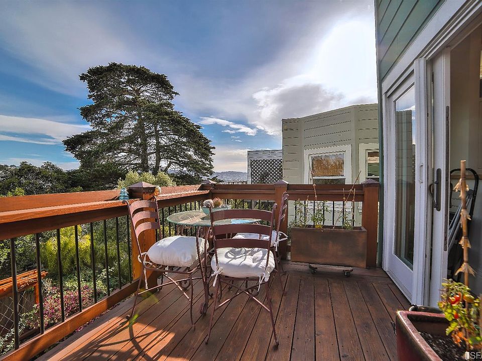 1st image of 367 Chenery St
