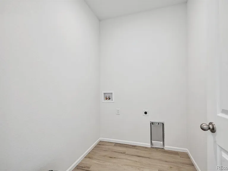 4192 Satinwood Dr — Photo 19