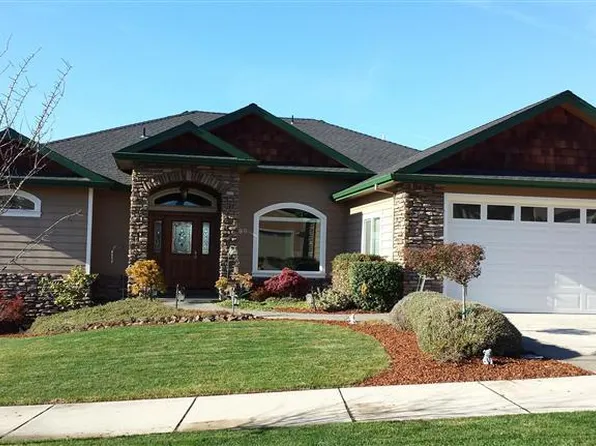 396 Patricia Ln, Eagle Pt, OR 97524