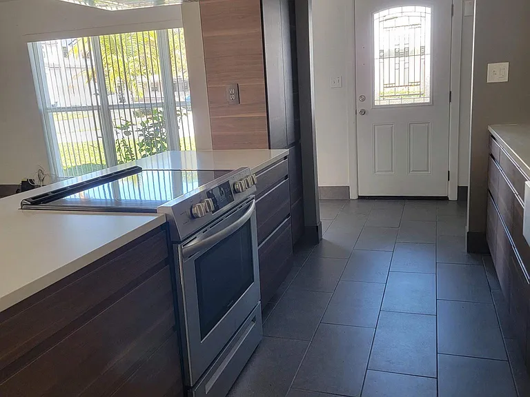 4514 S Gaines Rd — Photo 27