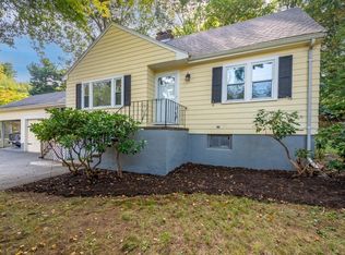 215 Blue Hill Dr, Westwood, MA 02090