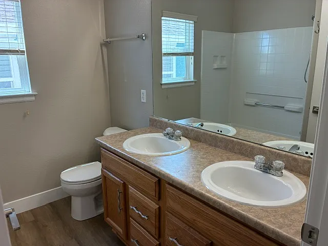 2312 N Xenia St — Photo 27