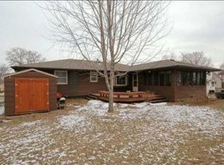 9468 Indian Hills Dr, Clive, IA 50325