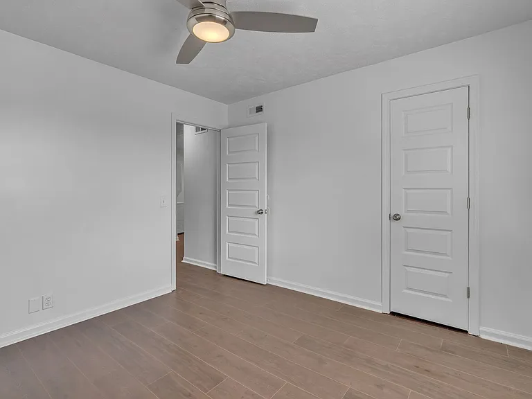 2714 Jefferson St — Photo 5