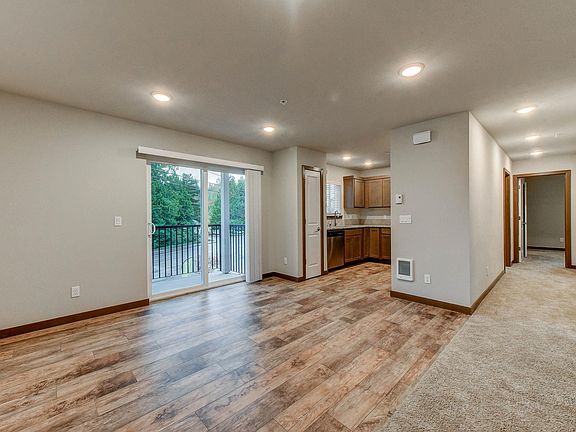 Kitchen & Dining room area with Balcony