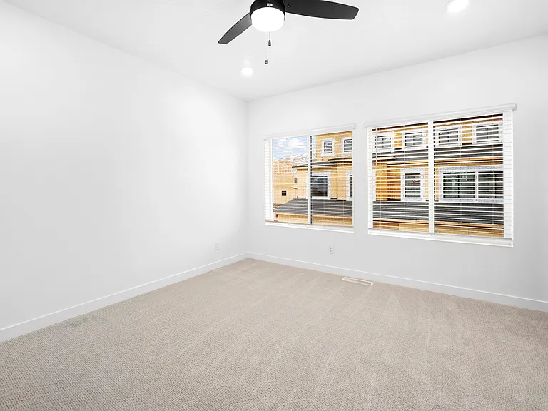 ICO Ridge Apartments & Townhomes — Photo 22