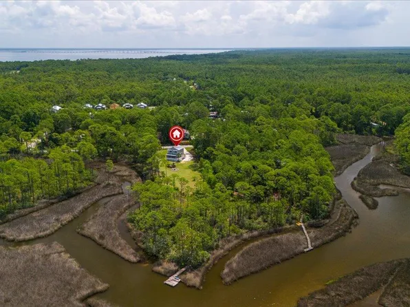 190 L St, Santa Rosa Beach, FL 32459