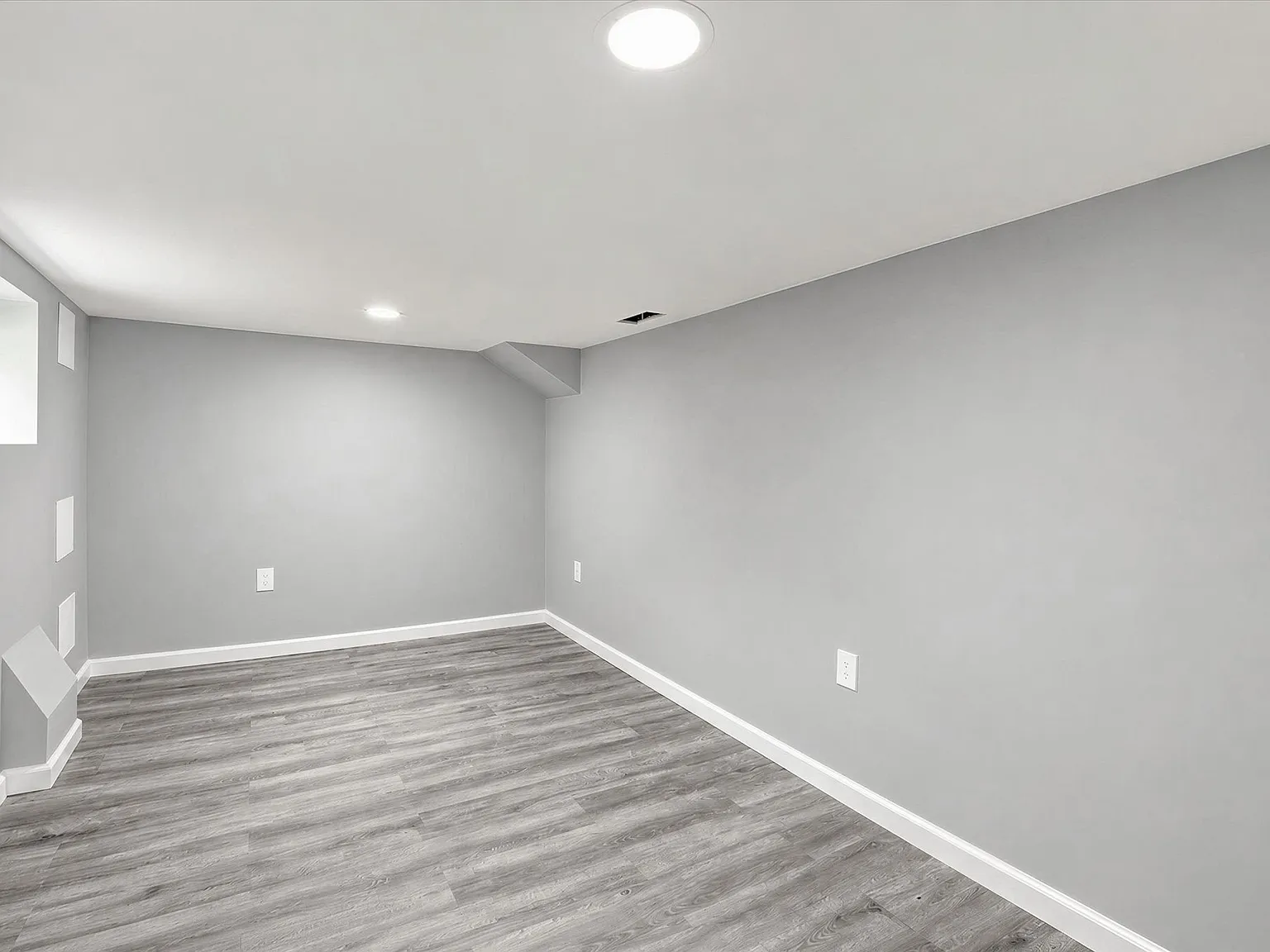 1 bed, 728 sqft, $995 — Photo 2