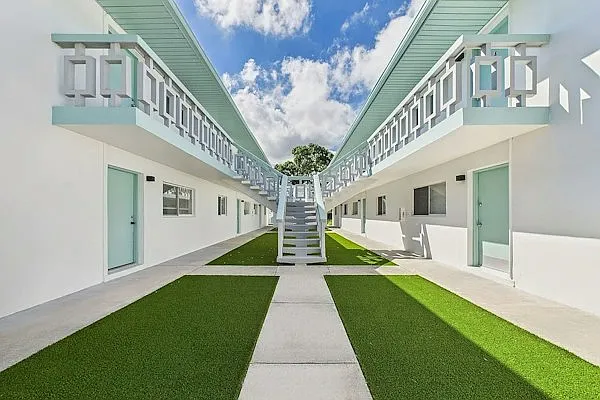 Iris Flats Melbourne