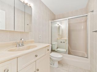 29 Pine Arbor Ln APT 202, Vero Beach, FL 32962