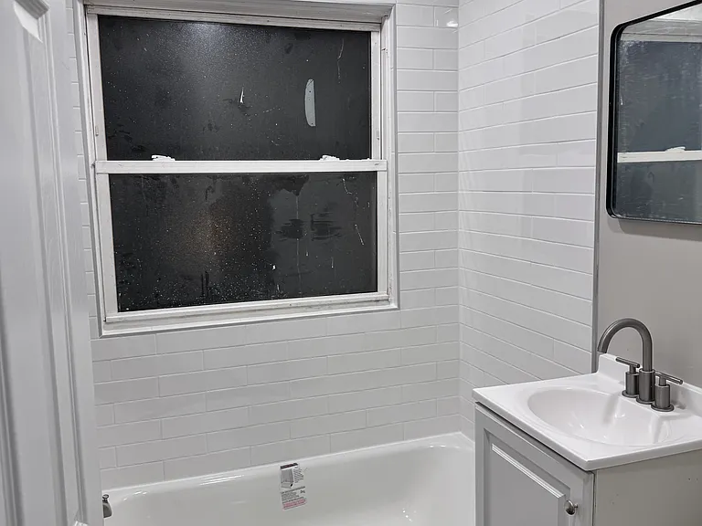 33111 Alberta Ct — Photo 4