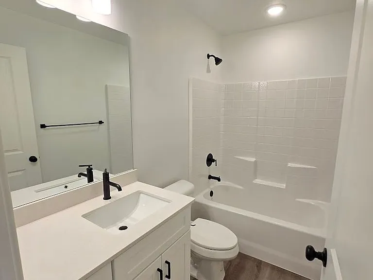 915 W Boxthorn Dr — Photo 14