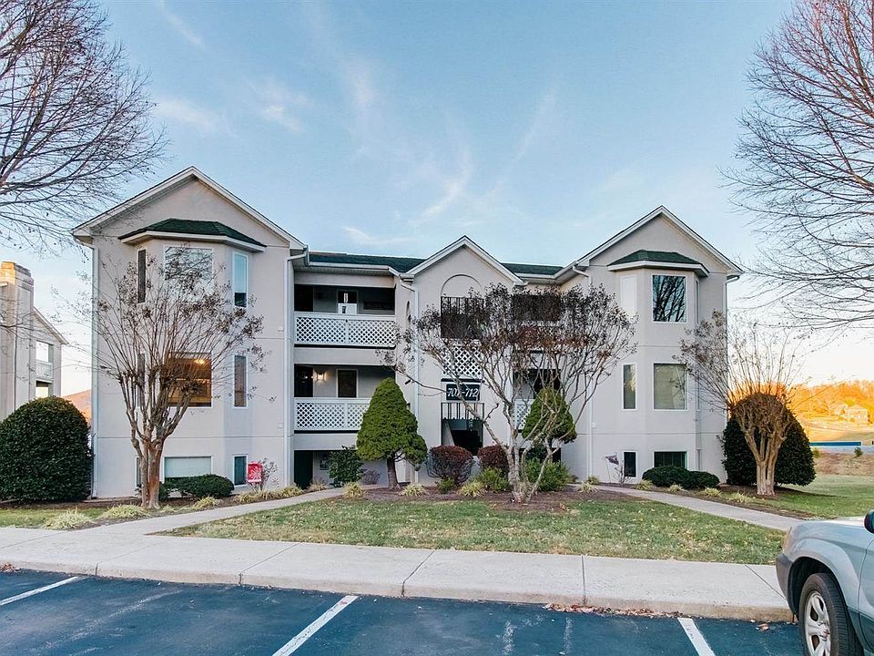 1st image of 709 Ivy Lake Dr