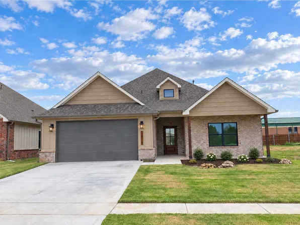 1013 S Chickasaw St, Skiatook, OK 74070