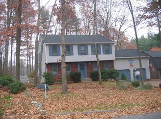 20 Hazeltine Rd, Upton, MA 01568