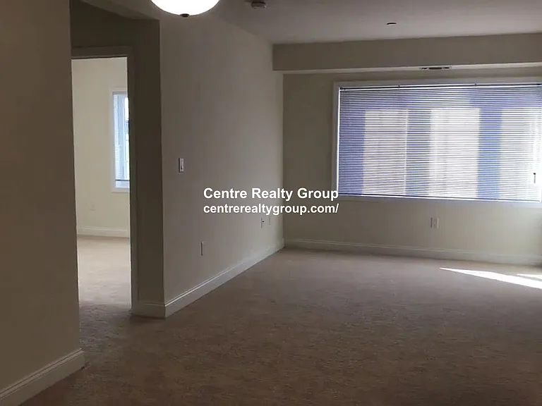 125 Edgemere Rd #106 — Photo 2
