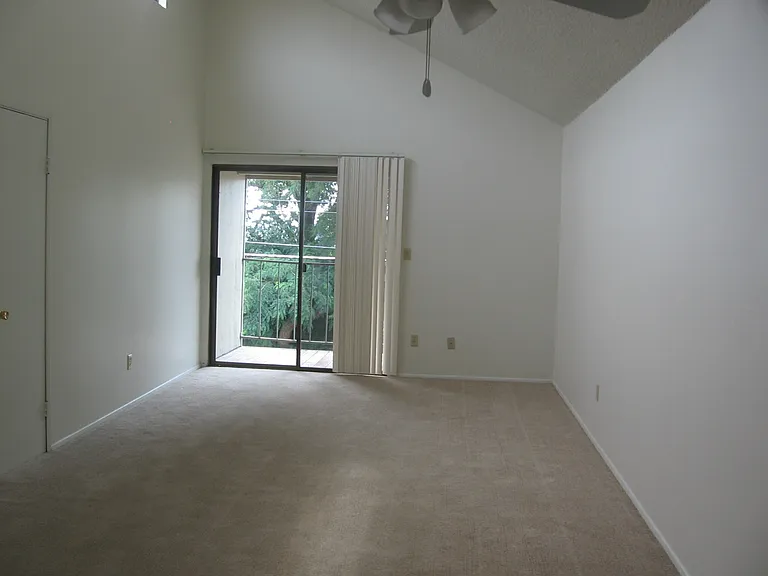 2108 E Evergreen Blvd — Photo 9