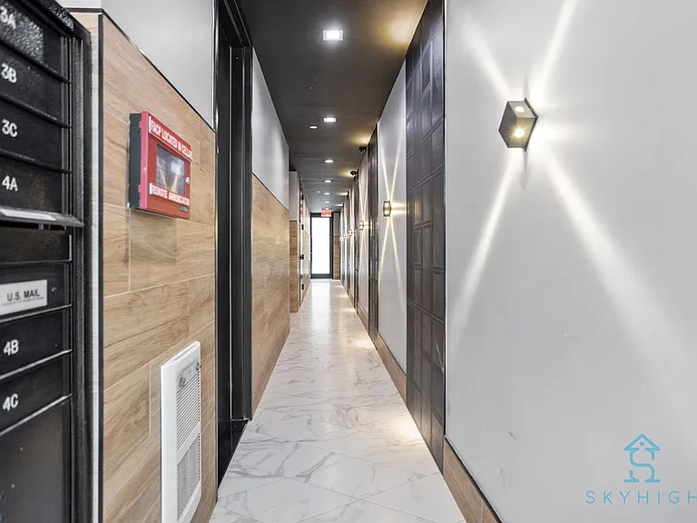 11 Lewis Ave #PENTHOUSE — Photo 15