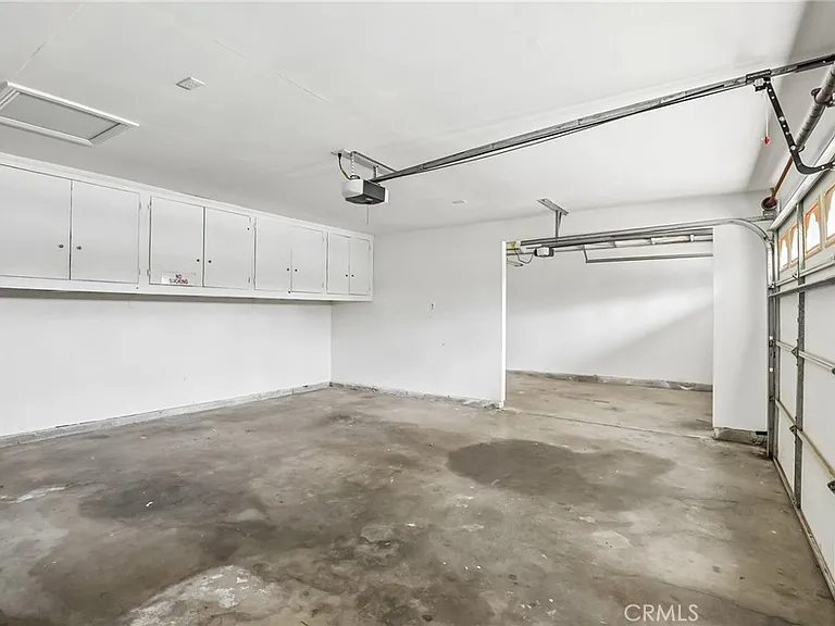 17151 Hague Ln — Photo 40