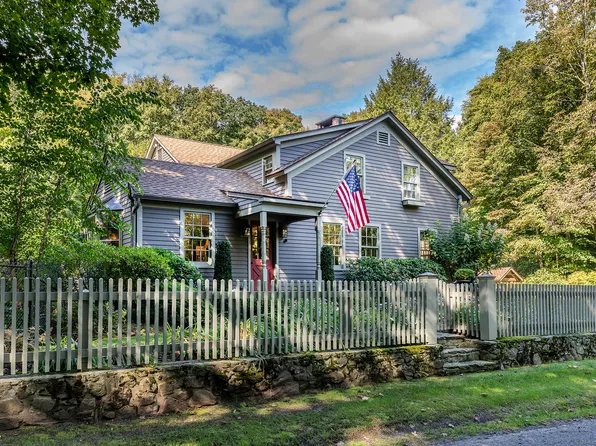 203 Sprain Brook Road, Woodbury, CT 06798