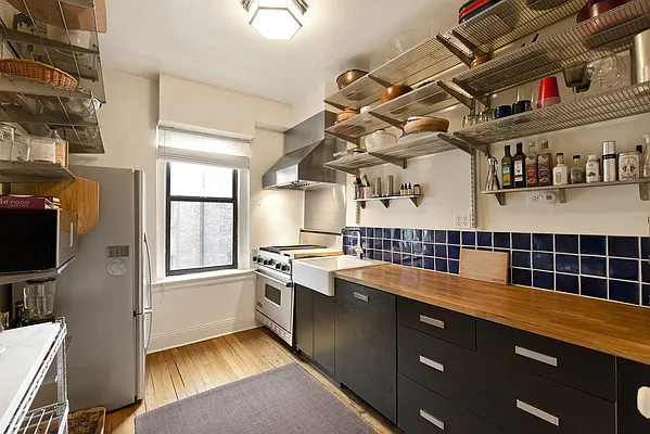 Sold by Compass | media 2
