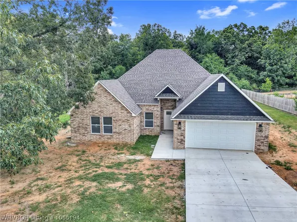 1128 Point Royal Loop, Charleston, AR 72933