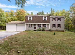 4 Paradise Ln, Chichester, NH 03258