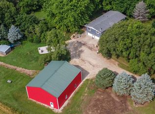 18450 State Line Rd, Davis, IL 61019