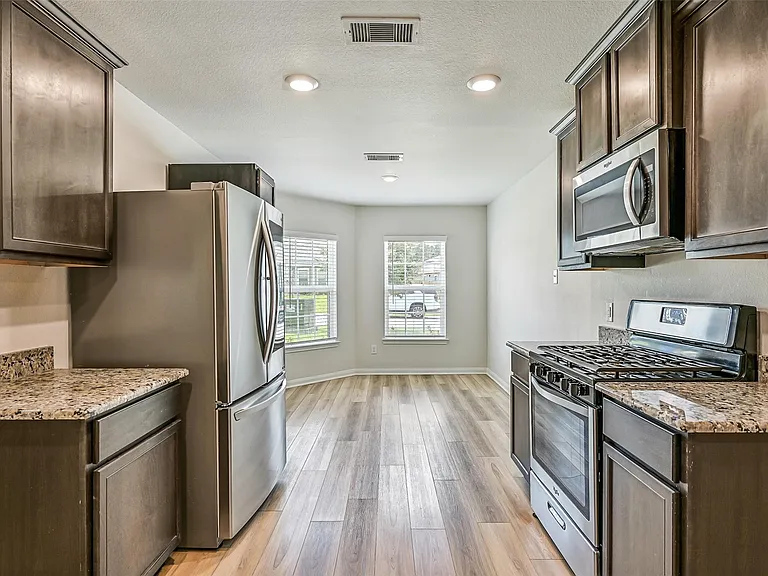 23144 Shakespeare Dr — Photo 11
