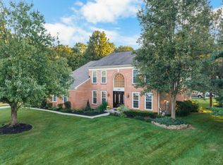 4989 Mallet Hill Dr, Cincinnati, OH 45244