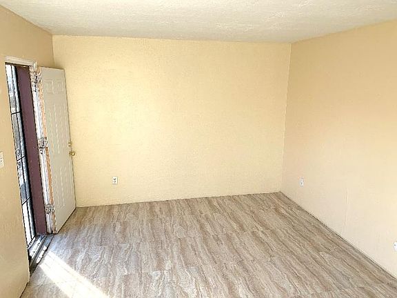 2nd image of 324 Texas St SE APT C