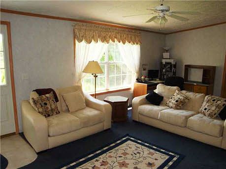 2nd image of 4141 White Rd