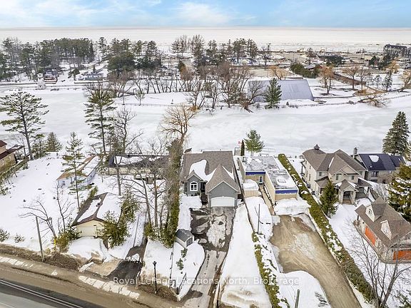 4th image of 1094 River Rd W