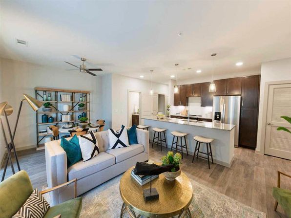 20290 Park Lake View Dr #5105