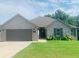 1010 Glass St, Cave Springs, AR 72718