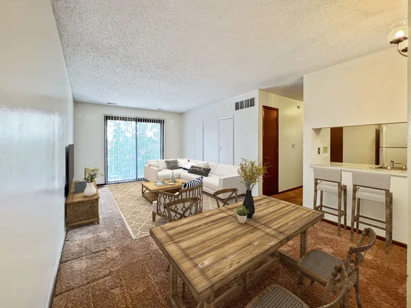 626 S 16th St (Pheasant Run), 626 S 16th St Unit 35, Ames, IA 50010