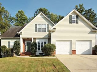 16 Creekside Way, Hiram, GA 30141