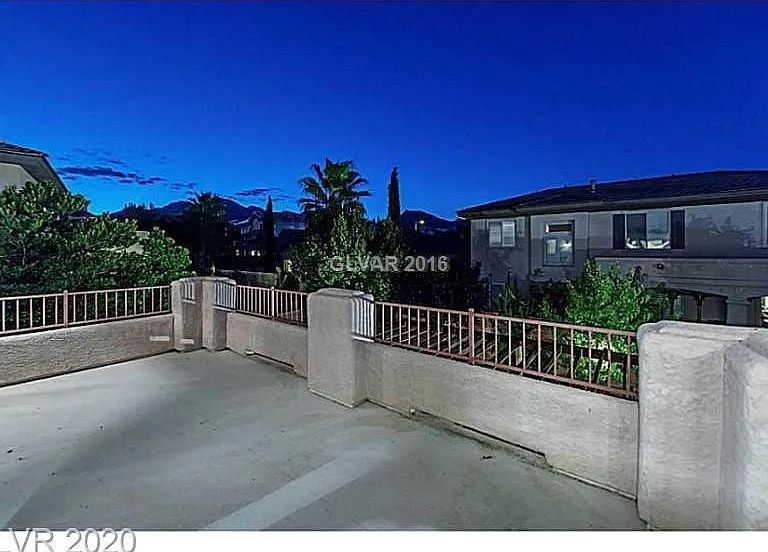11392 Rancho Portena Ave — Photo 15