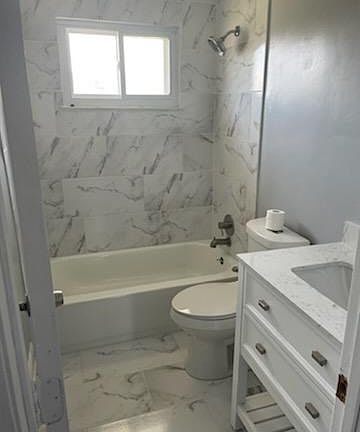 2nd image of 1399 E 262nd St