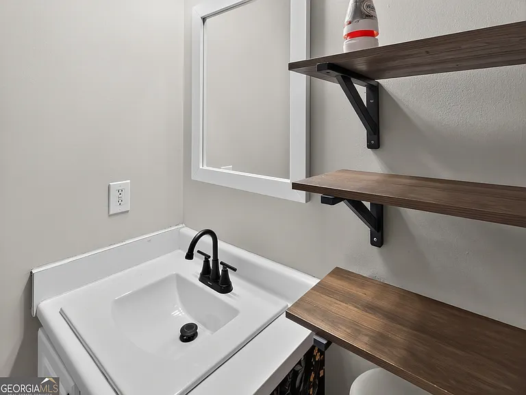 22 Canterbury Dr — Photo 18