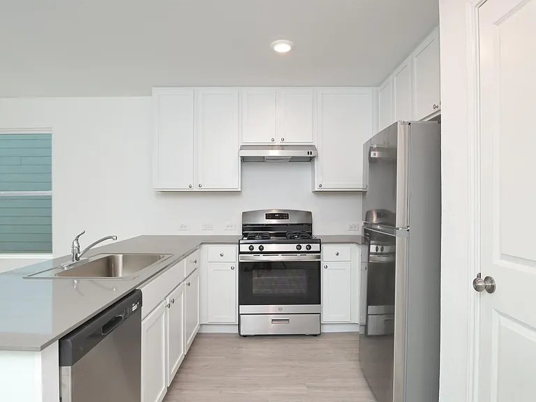 7626 Chancery Gate — Photo 6
