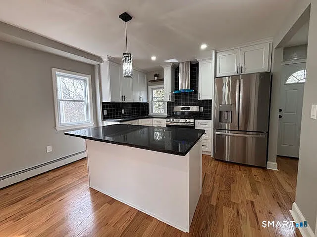 147 View St — Photo 3