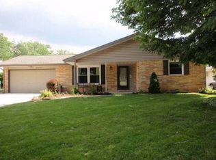 4605 W Riverbend Dr, Muncie, IN 47304