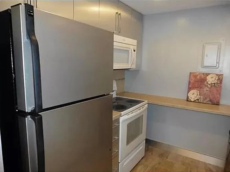 50 Broadlawn Park #410 — Photo 6