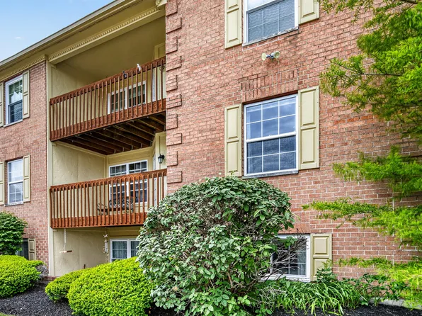 23 Highland Meadows Cir Suite 8, Highland Heights, KY 41076