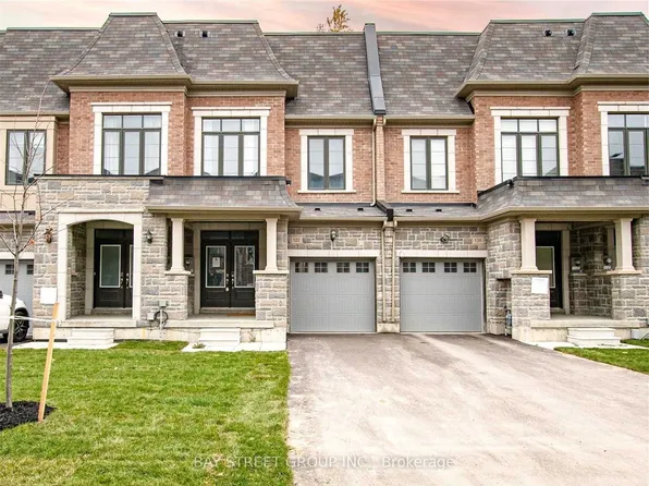 122 Lichfield Rd, Markham, ON L3R 0W9
