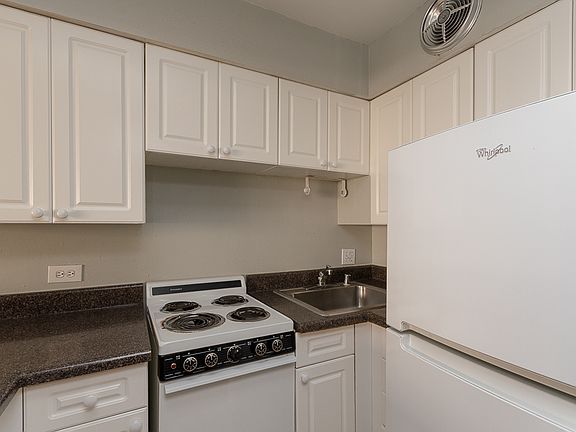 4th image of 1220 N La Salle Dr #Ua2h