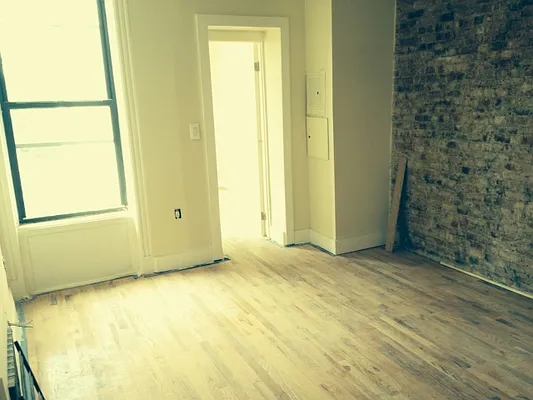 Rented by Loom Group | media 38